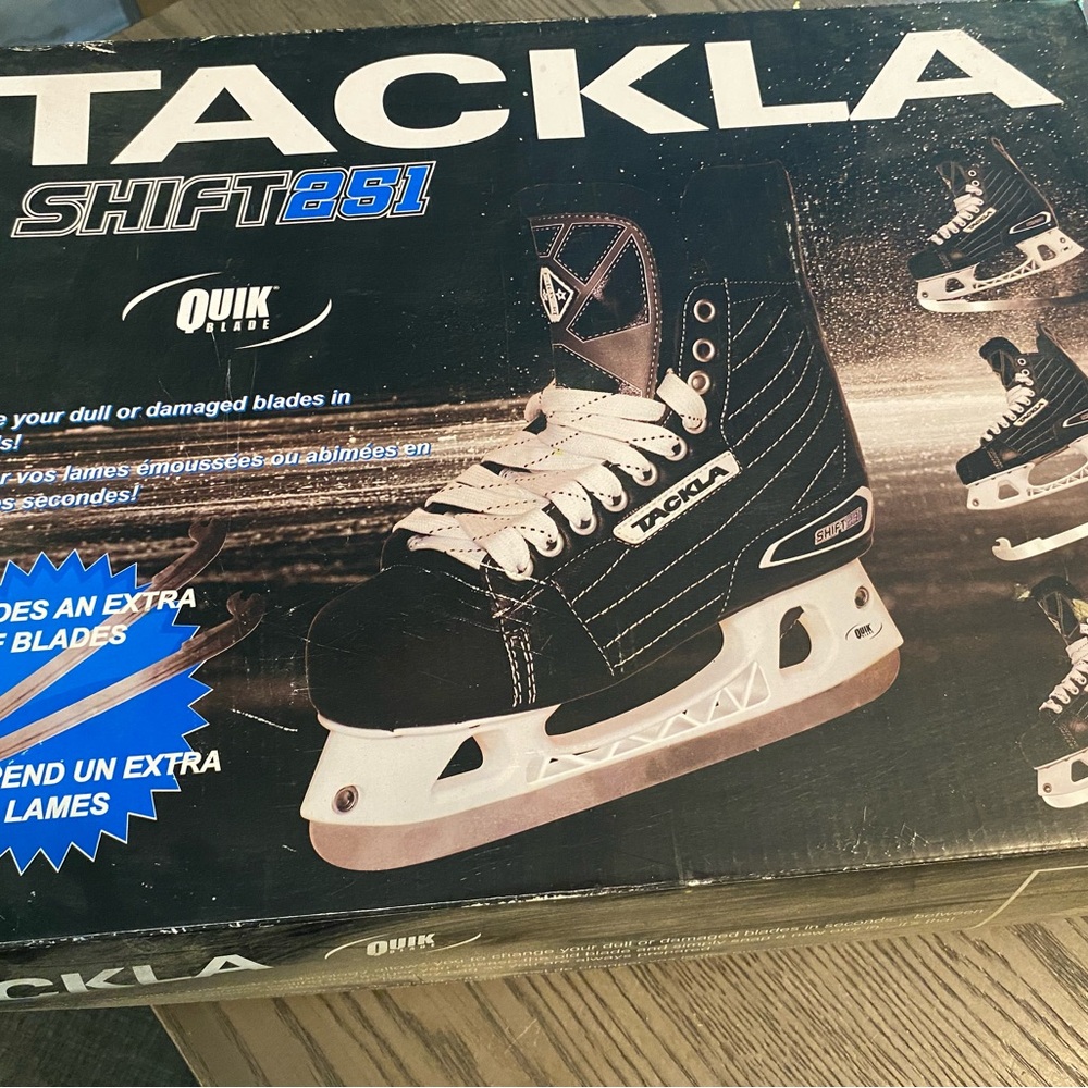 TACKLA BOYS ICE SKATES